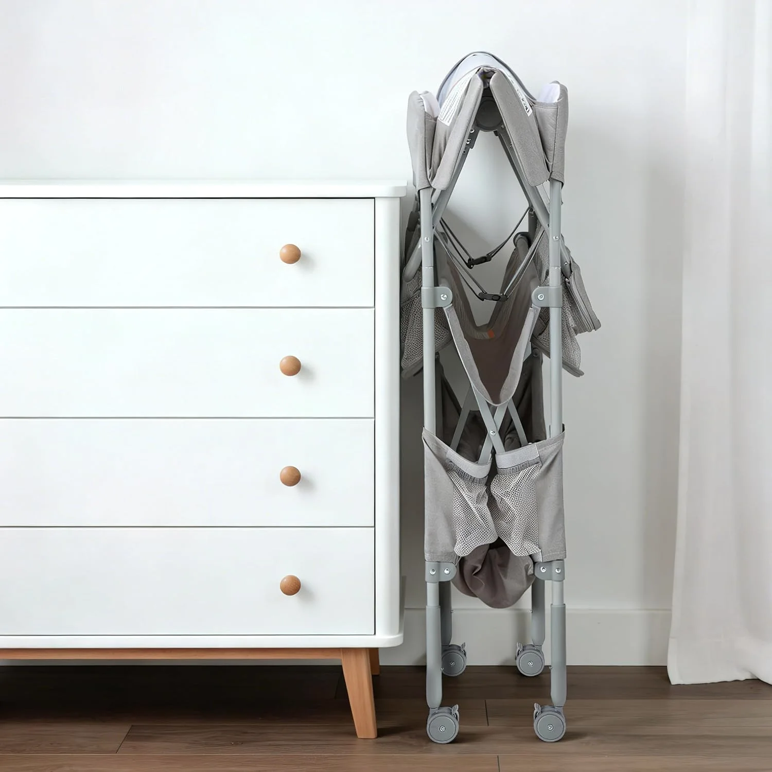 Sweeby Folding Changing Table